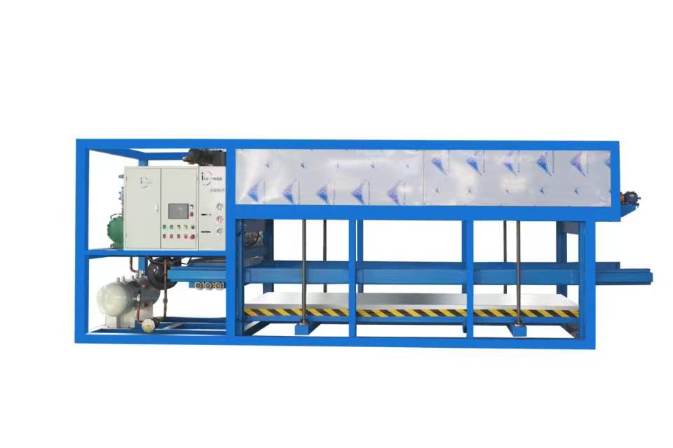 揭秘冰磚機(jī)的三大品類(lèi)：直冷、透明冰、鹽水